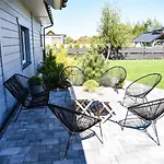 Vrij Villa *